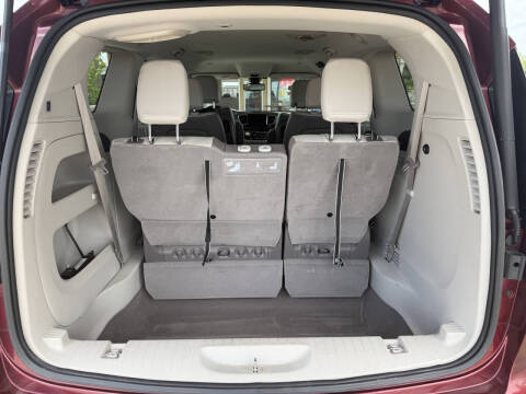 2017 Chrysler Pacifica Touring-L Plus