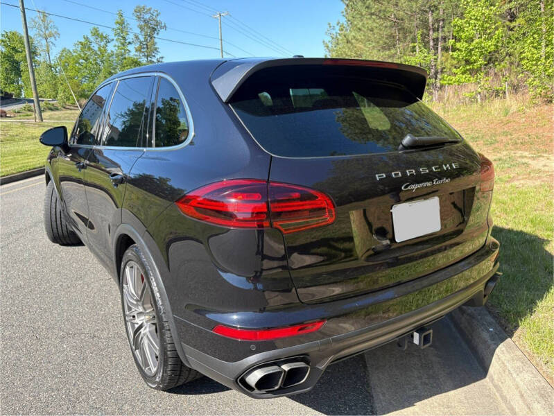 2016 Porsche Cayenne Turbo