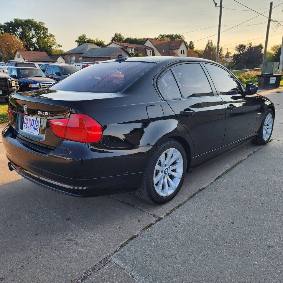 2011 BMW 3 Series for sale at Dakota Auto Inc in Dakota City, NE