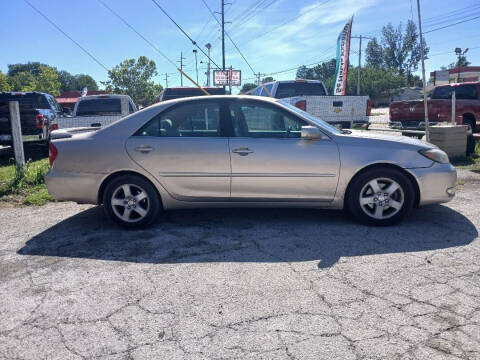 2002 Toyota Camry for sale at Used Car City in Tulsa OK