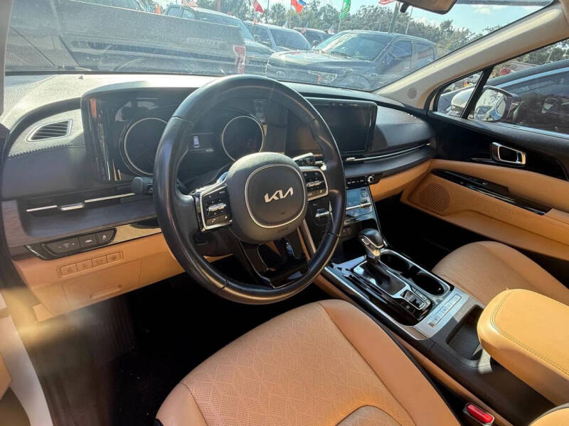 2022 Kia Carnival EX