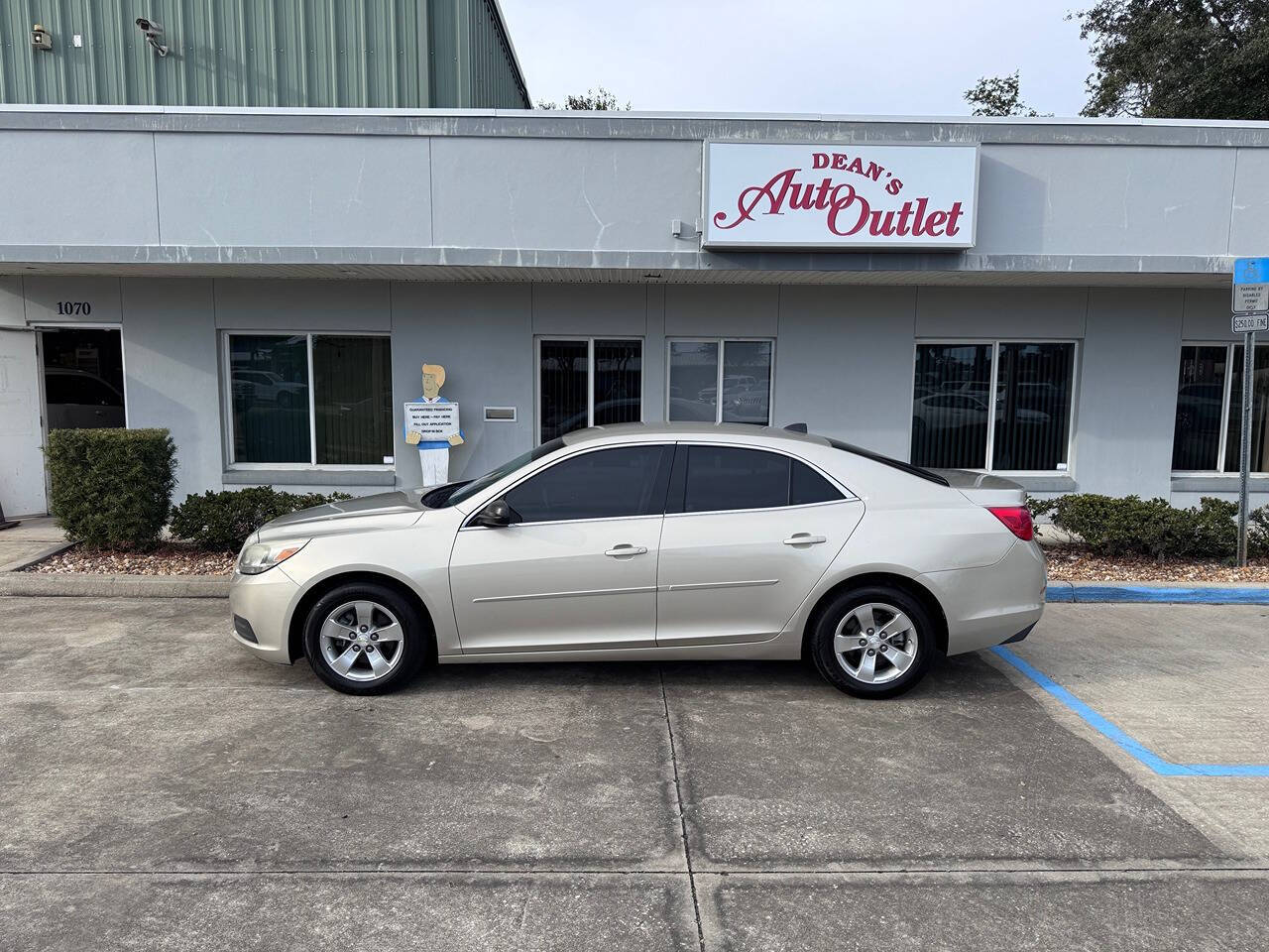 2013 Chevrolet Malibu for sale at Deans Auto Outlet in Ormond Beach, FL