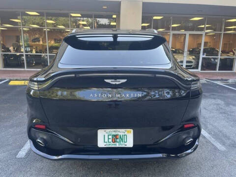 2022 Aston Martin DBX