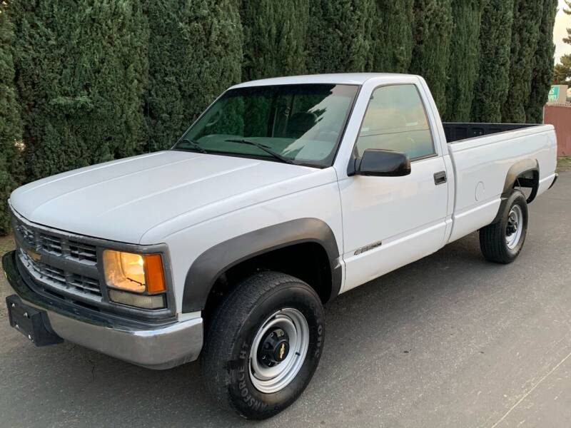2000 Chevrolet C/K 2500 Series for sale at River City Auto Sales Inc in West Sacramento CA