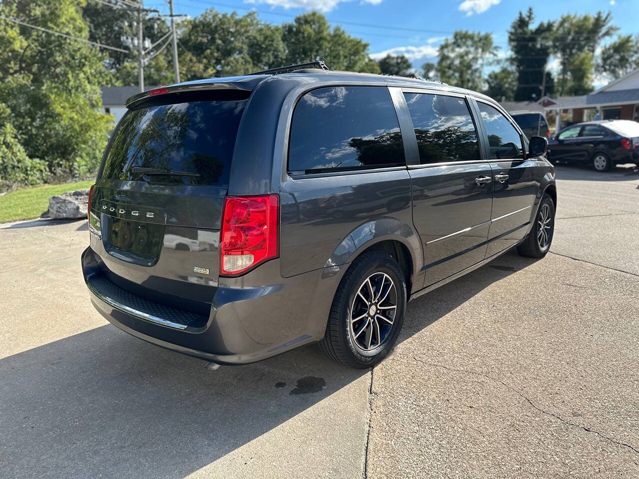 2016 Dodge Grand Caravan for sale at Motorcars LTD in O'fallon, MO