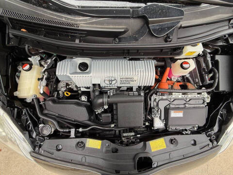 2015 Toyota Prius Three