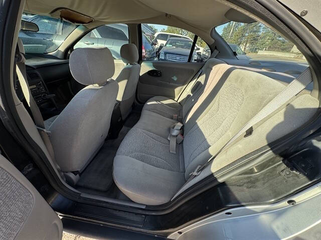 2002 Saturn S-Series SL2