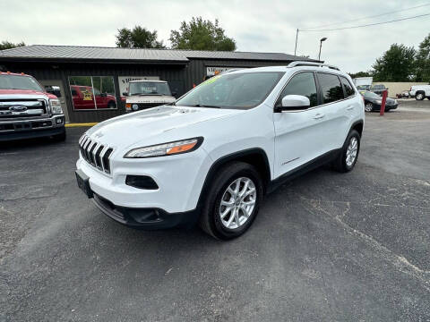 2016 Jeep Cherokee for sale at VILLAGE AUTO MART LLC in Portage IN