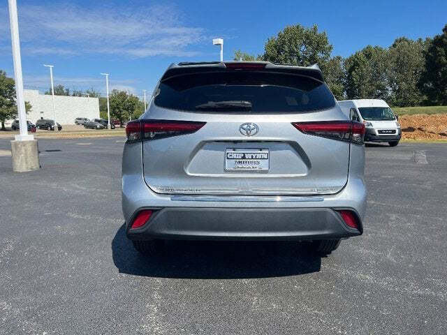 2023 Toyota Highlander 9