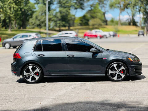 2017 Volkswagen Golf GTI Sport