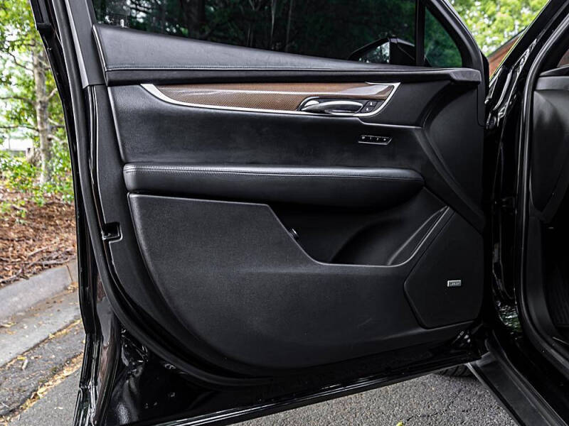 2018 Cadillac XT5 Platinum