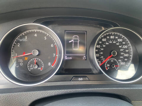 2018 Volkswagen Golf TSI S