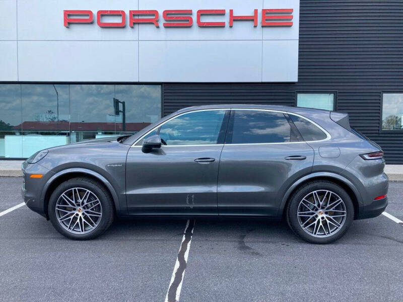 2025 Porsche Cayenne E-Hybrid