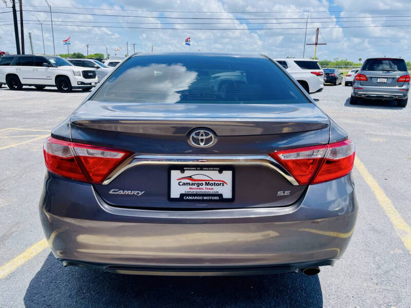 2017 Toyota Camry SE