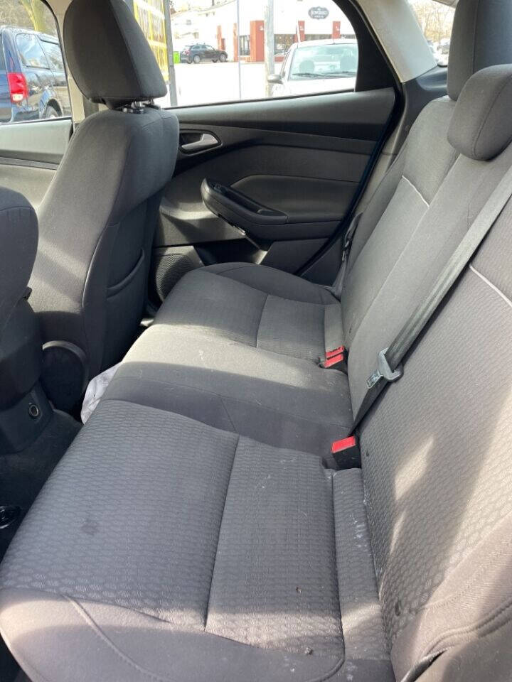 Blue 2012 Ford Focus SEL SEL 4dr Sedan 12