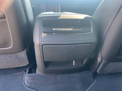 2025 Cadillac Escalade ESV Luxury