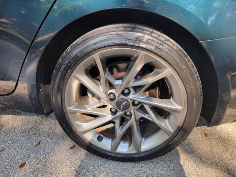 2022 Genesis G70 2.0T