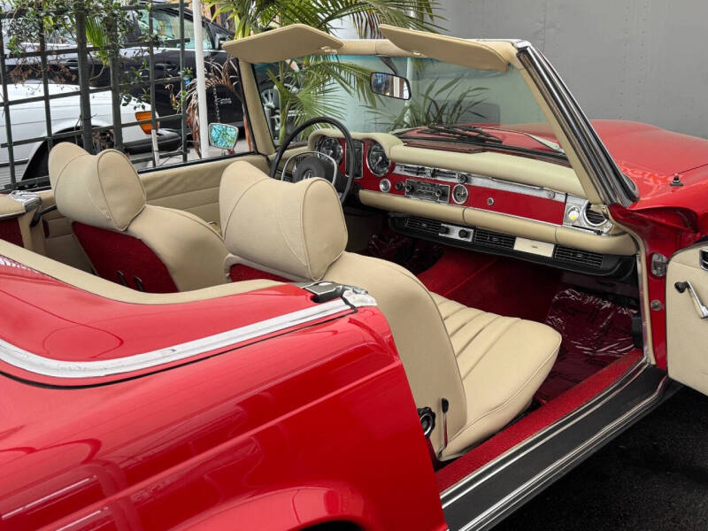 1969 Mercedes-Benz 280-Class