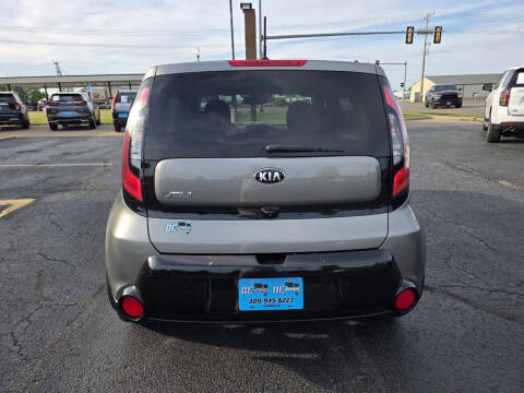 2016 Kia Soul +