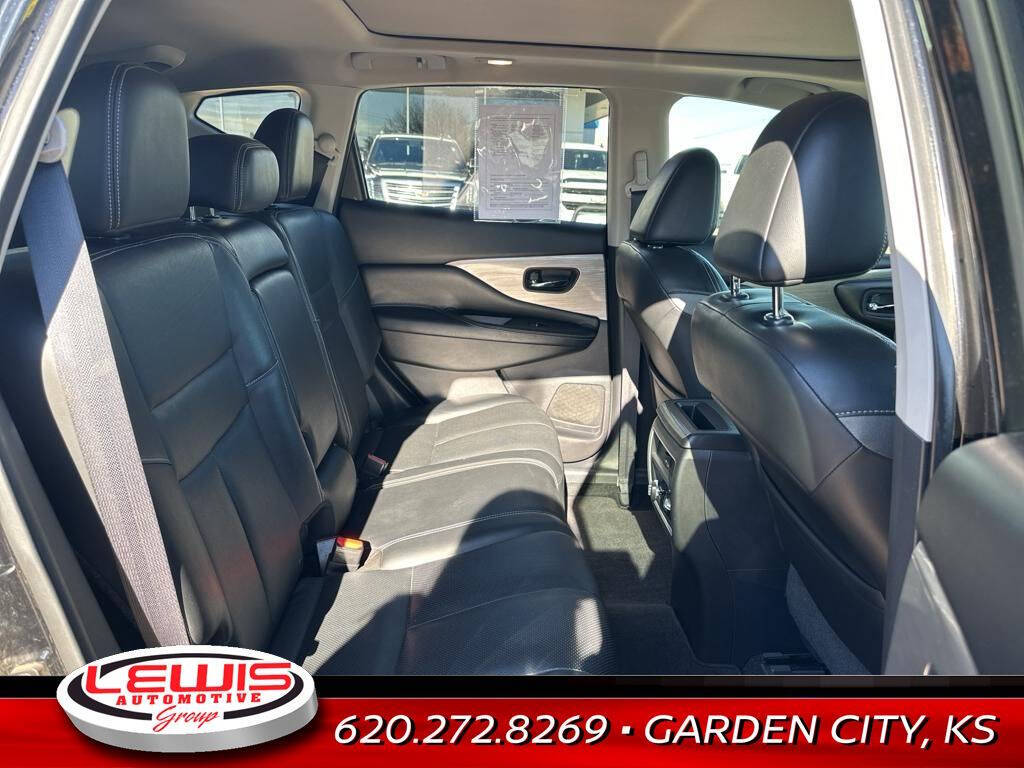 2017 Nissan Murano for sale at Lewis Chevrolet of Garden City in Garden City, KS