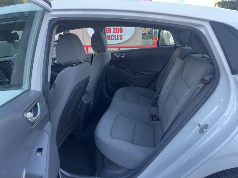 2020 Hyundai Ioniq Hybrid Blue