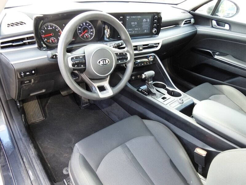 2021 Kia K5  - $21,900