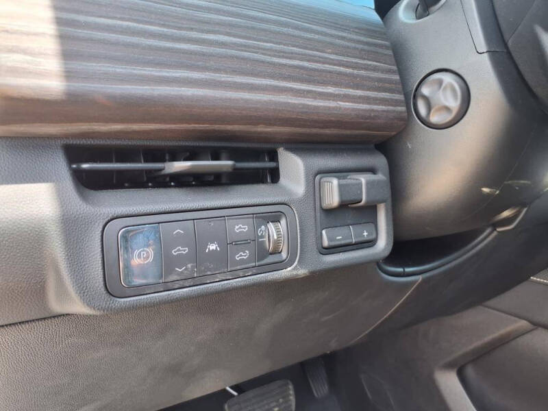 2025 GMC Sierra EV Denali