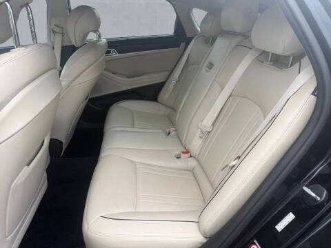 2017 Genesis G80