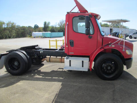 2005 Freightliner Business class M2