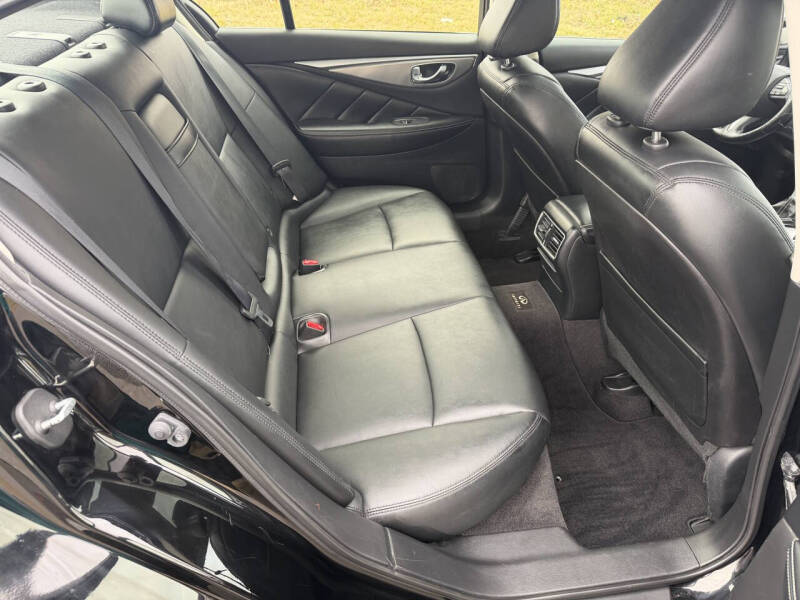 2015 Infiniti Q50 Premium