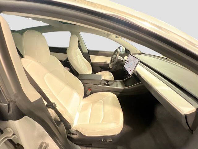 2020 Tesla Model 3 Standard Range