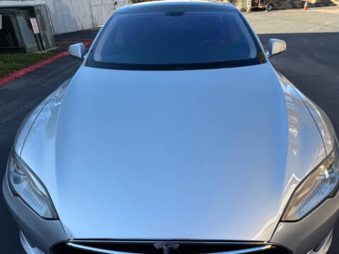 2013 Tesla Model S Performance