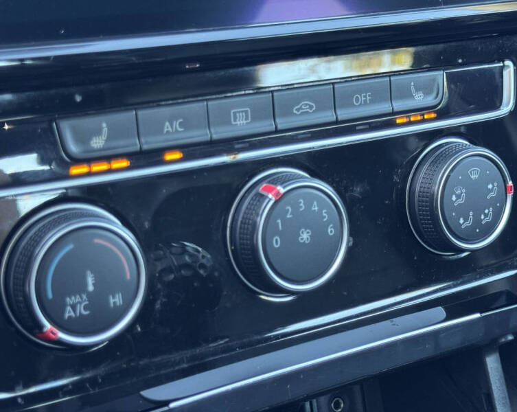 2018 Volkswagen Golf GTI SE