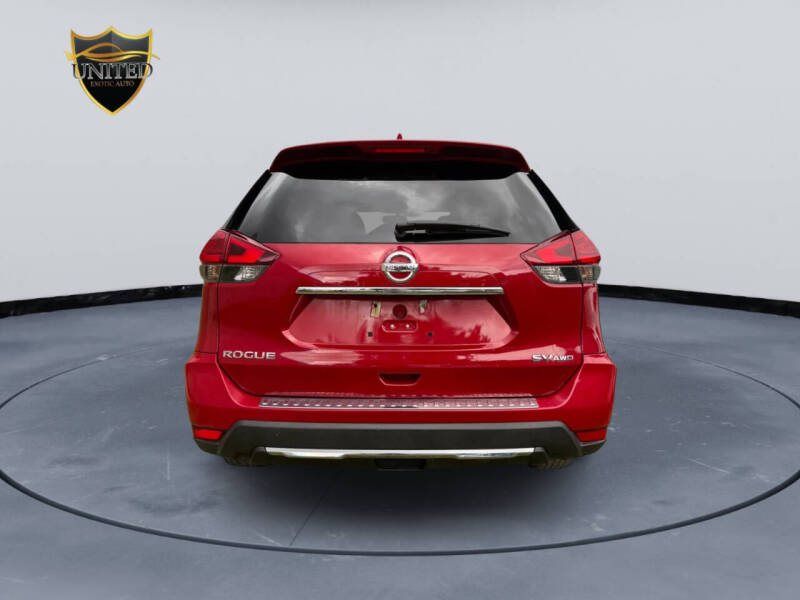 2017 Nissan Rogue SV