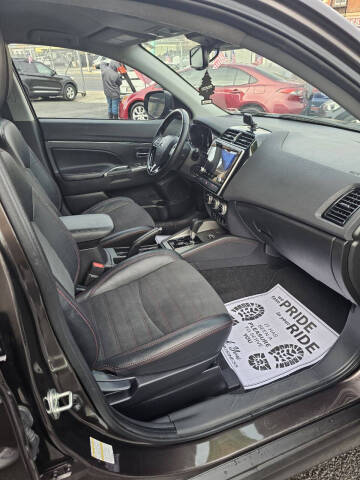 2023 Mitsubishi Outlander Sport SE