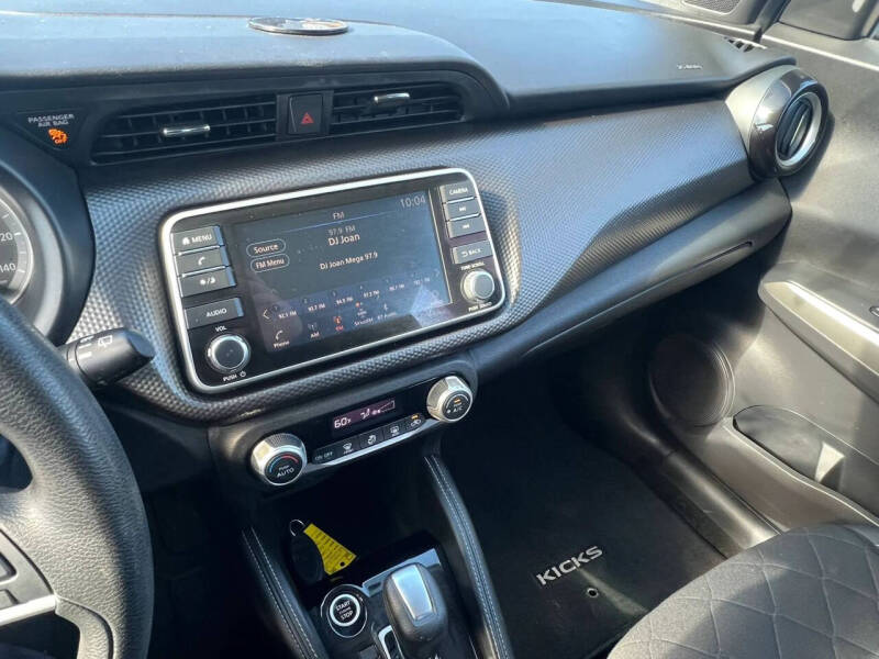 2020 Nissan Kicks SV