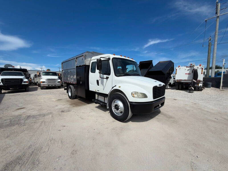 2007 Freightliner M2 106