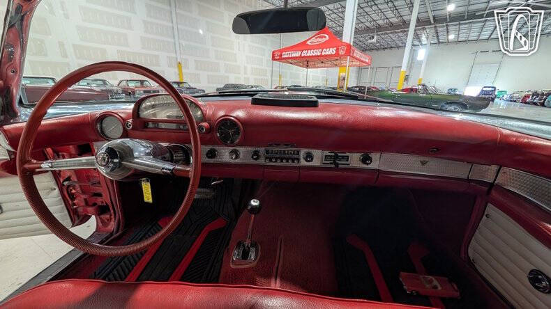 1955 Ford Thunderbird
