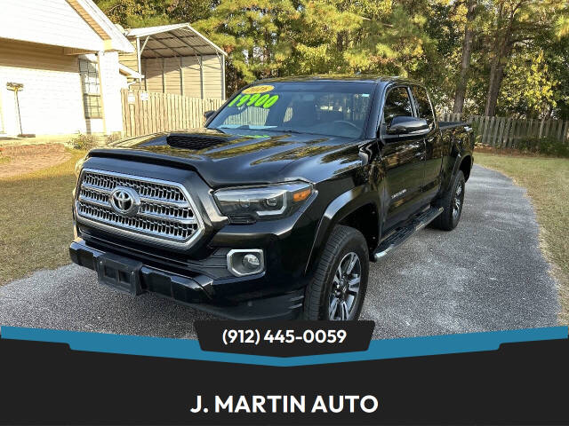 2016 Toyota Tacoma TRD Sport's photo