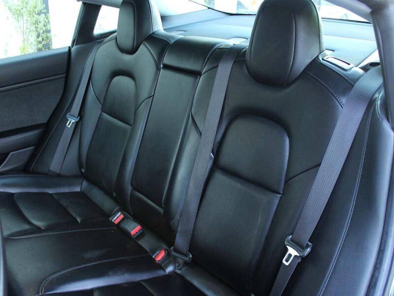 2019 Tesla Model 3 Standard Range Plus