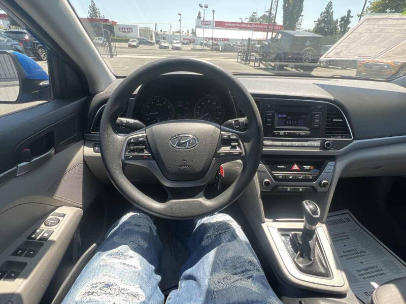 2018 Hyundai Elantra