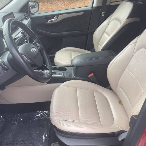 2021 Ford Escape SEL