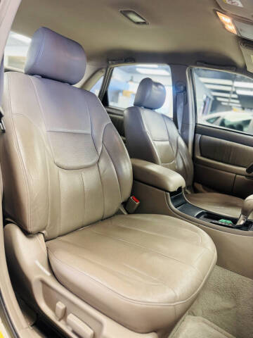 2003 Toyota Avalon XL