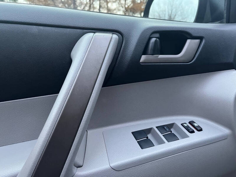 2008 Toyota Highlander Sport