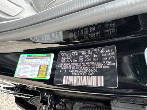 2025 Hyundai Elantra SEL Sport