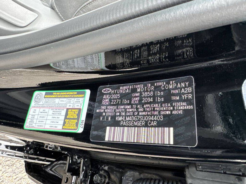 2025 Hyundai Elantra SEL Sport