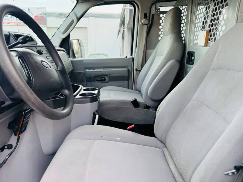 2013 Ford E-Series E-250