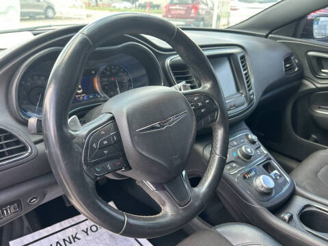 2016 Chrysler 200 S