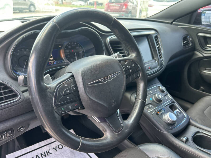 2016 Chrysler 200 S