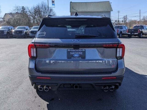 2025 Ford Explorer ST